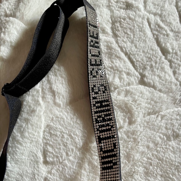 Victoria's Secret Very Sexy Shine Strap Demi Bra - Picture 3 of 6